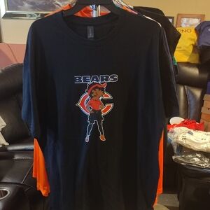 Gildan Black Bears Graphic T-Shirt